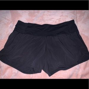Lululemon Speed Up Shorts Size 6
